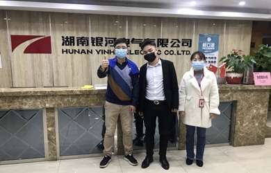 銀河電氣為員工請理發(fā)師上門服務(wù)